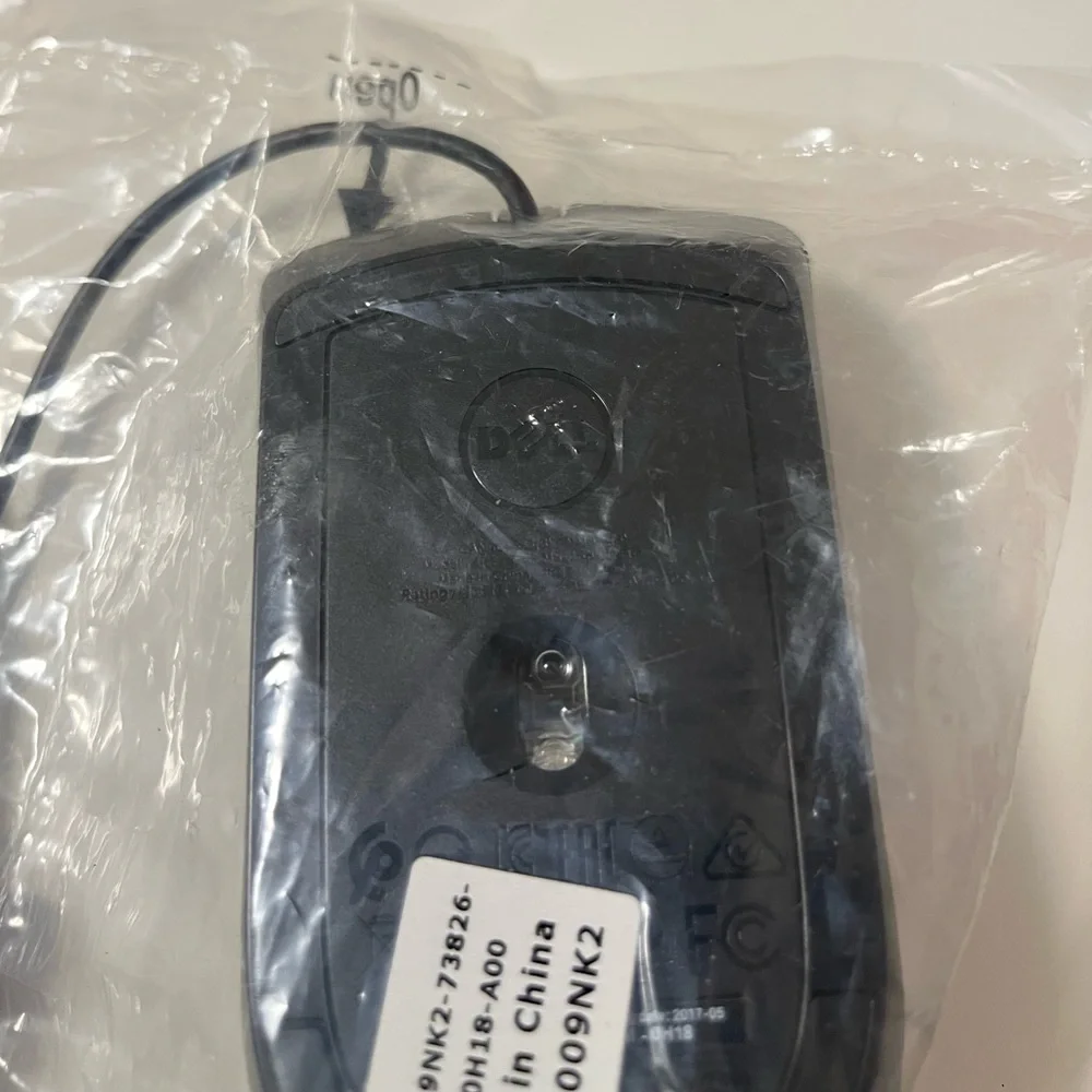 Dell MS116 DP/N 009NK2 Black USB Wired Optical Scroll Mouse